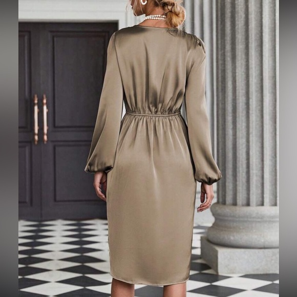 Luxe lantern sleeve wrap hem dress - Picture 6 of 16